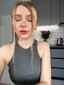 EvaBrooklyn online show from 03.10.25