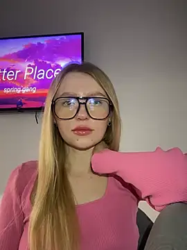 EvaBrooklyn online show from 03.15.25