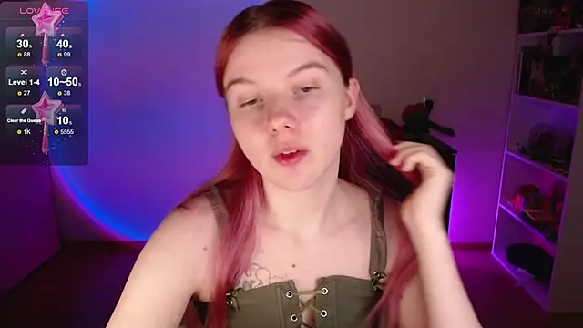 Strawberry juli online show from 11.13.25