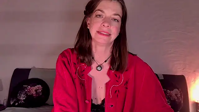 Snapshot of Rosemarie_Blu chatting on 03.08.26 Rosemarie Blu online show from 03.08.26