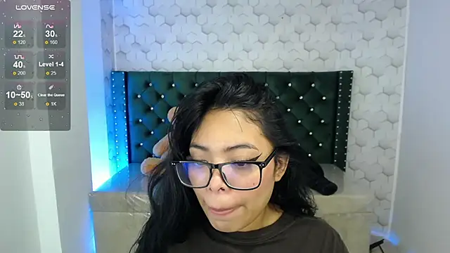 Snapshot of Sarah_evansm chatting on 09.11.25 Sarah evansm online show from 09.11.25