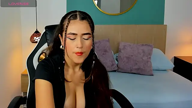 dulce victoriaa  online show from 02.28.25