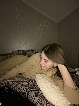 Snapshot of MrrKate chatting on 04.02.26 MrrKate online show from 04.02.26