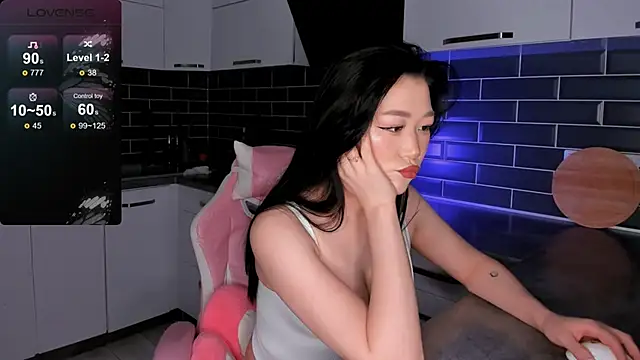 ShaiyaMinn3 online show from 04.21.26