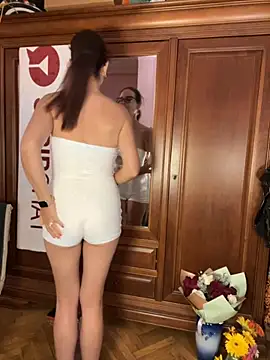 NataKitten online show from 10.16.25