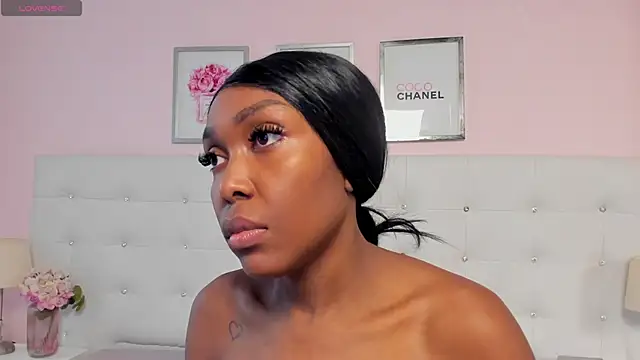 Snapshot of RitaGibsonn chatting on 11.14.25 RitaGibsonn online show from 11.14.25