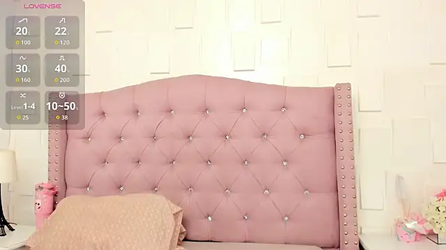 Snapshot of RitaGibsonn chatting on 11.20.25 RitaGibsonn online show from 11.20.25