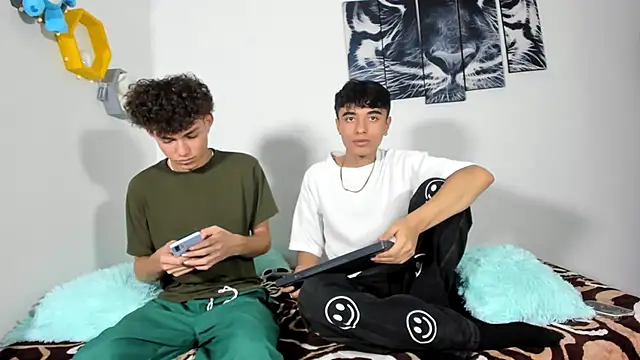 Snapshot of Maxxi_hot23 chatting on 03.14.25 Maxxi hot23 online show from 03.14.25