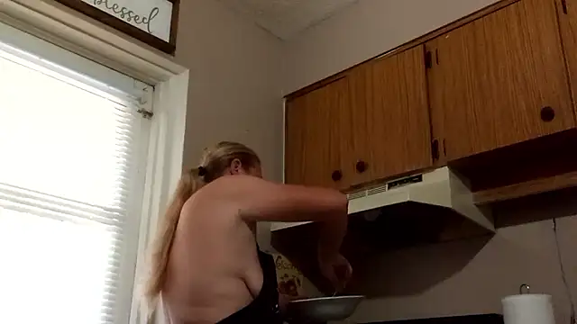 wetnwildforyou online show from 11.02.25