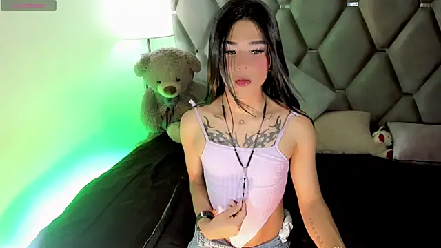 Snapshot of yaneycam chatting on 01.14.26 yaneycam online show from 01.14.26