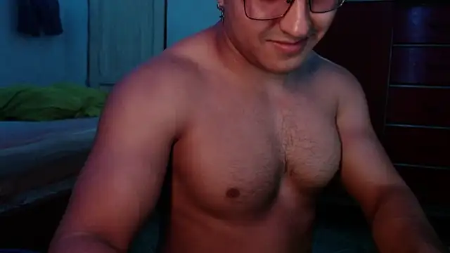 Snapshot of kamenov03 chatting on 09.11.25 kamenov03 online show from 09.11.25