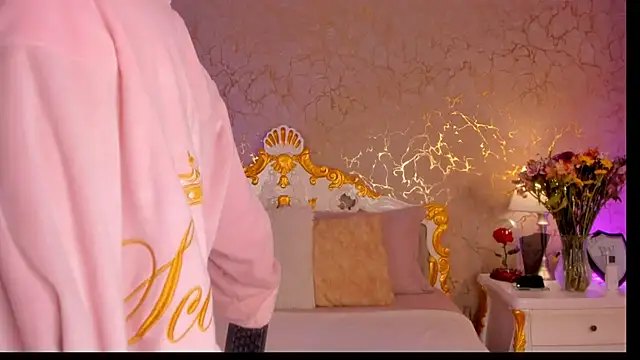 ScarlettWallace online show from 03.12.26