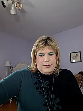 Snapshot of Victoriatv1 chatting on 12.30.24 Victoriatv1 online show from 12.30.24