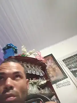 Snapshot of Poptrezegostoso chatting on 04.02.26 Poptrezegostoso online show from 04.02.26