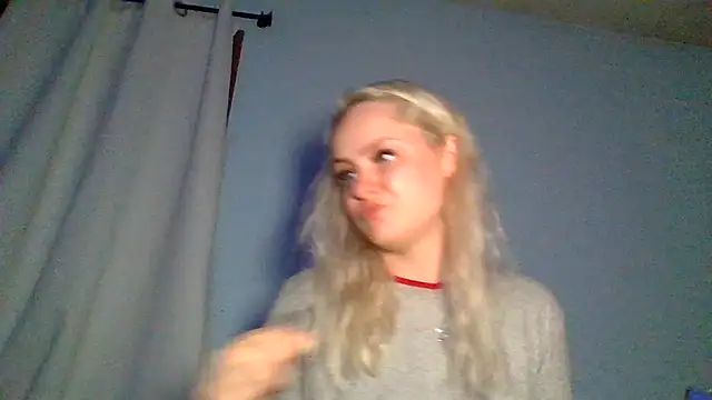 Snapshot of sluttypumpkin chatting on 07.10.26 sluttypumpkin online show from 07.10.26