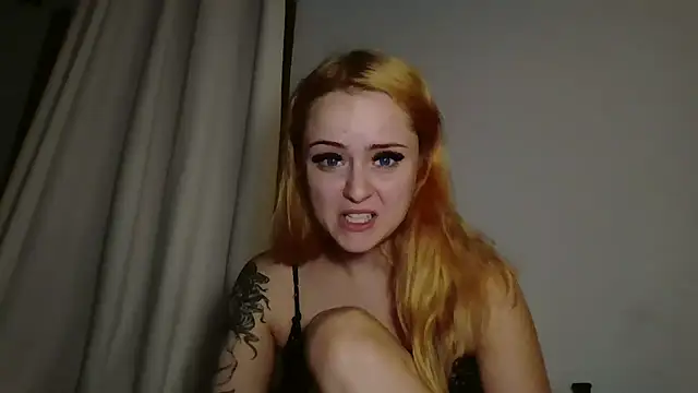 Snapshot of sluttypumpkin chatting on 07.29.26 sluttypumpkin online show from 07.29.26