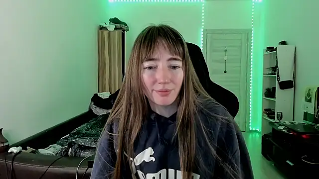 bekkawell online show from 10.23.25