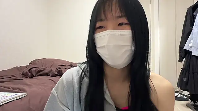 Snapshot of daiyo_kai_Gutara chatting on 05.20.26 daiyo kai Gutara online show from 05.20.26