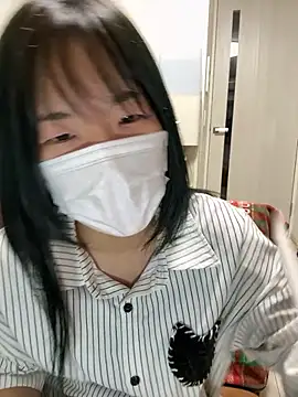 Snapshot of daiyo_kai_Gutara chatting on 06.05.26 daiyo kai Gutara online show from 06.05.26