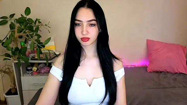 Snapshot of WildKittenX_ chatting on 05.20.26 WildKittenX online show from 05.20.26