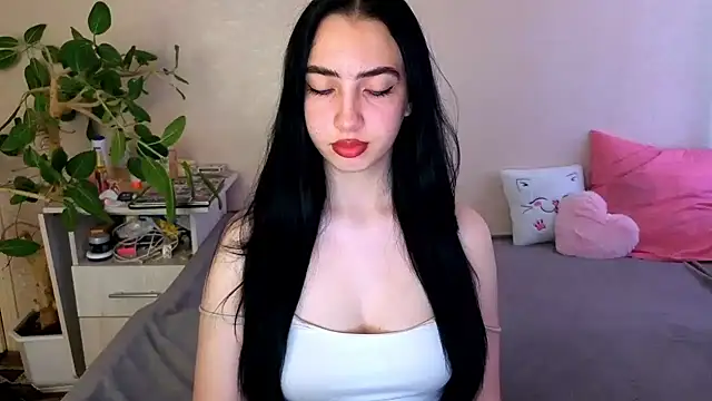 Snapshot of WildKittenX_ chatting on 06.16.26 WildKittenX online show from 06.16.26