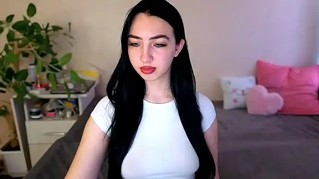 Snapshot of WildKittenX_ chatting on 06.28.26 WildKittenX online show from 06.28.26