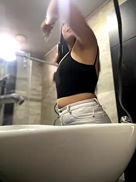 Mila LS online show from 10.10.25