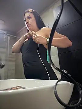 Mila LS online show from 11.28.25