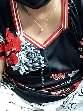 Snapshot of abinaya26 chatting on 10.17.25 abinaya26 online show from 10.17.25