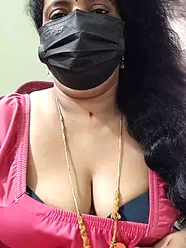 Snapshot of abinaya26 chatting on 10.27.25 abinaya26 online show from 10.27.25