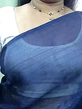 Snapshot of abinaya26 chatting on 10.29.25 abinaya26 online show from 10.29.25