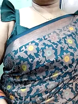 Snapshot of abinaya26 chatting on 11.09.25 abinaya26 online show from 11.09.25