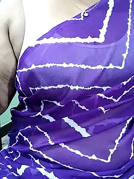 Snapshot of abinaya26 chatting on 11.19.25 abinaya26 online show from 11.19.25