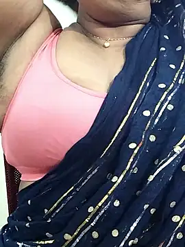 Snapshot of abinaya26 chatting on 11.20.25 abinaya26 online show from 11.20.25