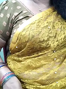 Snapshot of abinaya26 chatting on 12.01.25 abinaya26 online show from 12.01.25