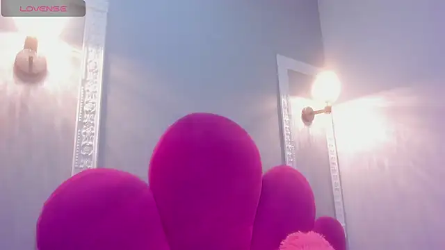 Bonniie 22 online show from 12.04.25