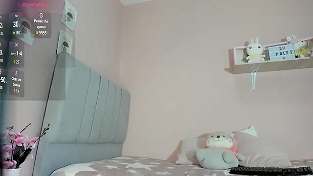 Snapshot of mary_cute9 chatting on 10.26.25 mary cute9 online show from 10.26.25