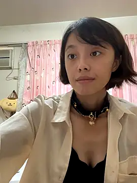 Snapshot of ladypaggy chatting on 09.30.25 ladypaggy online show from 09.30.25