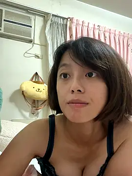 Snapshot of ladypaggy chatting on 10.09.25 ladypaggy online show from 10.09.25