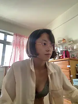 Snapshot of ladypaggy chatting on 10.25.25 ladypaggy online show from 10.25.25