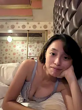 Snapshot of ladypaggy chatting on 11.17.25 ladypaggy online show from 11.17.25