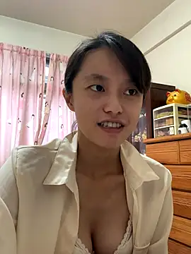 Snapshot of ladypaggy chatting on 11.18.25 ladypaggy online show from 11.18.25