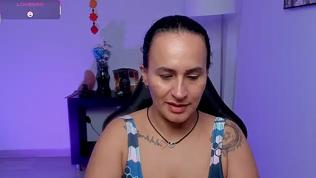 Sara Charmy online show from 06.04.26