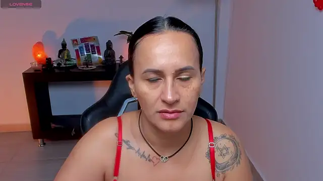 Sara Charmy online show from 07.04.26