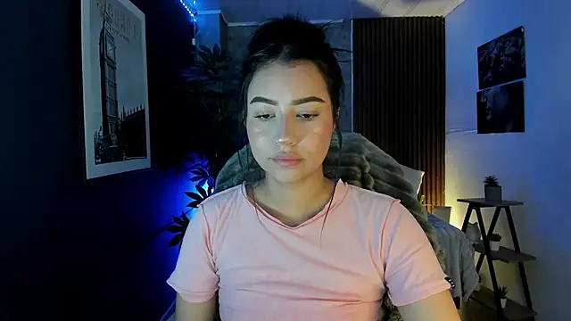 Snapshot of i_sabella_25 chatting on 03.20.26 i sabella 25 online show from 03.20.26