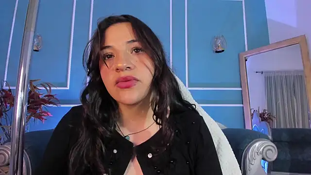 Snapshot of TaraTaylorr chatting on 09.11.25 TaraTaylorr online show from 09.11.25