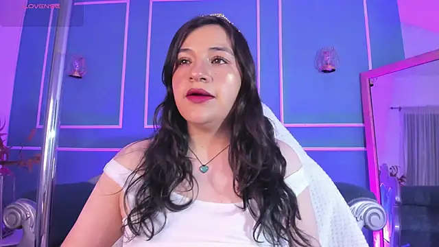 Snapshot of TaraTaylorr chatting on 09.21.25 TaraTaylorr online show from 09.21.25