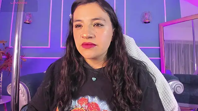 Snapshot of TaraTaylorr chatting on 09.27.25 TaraTaylorr online show from 09.27.25