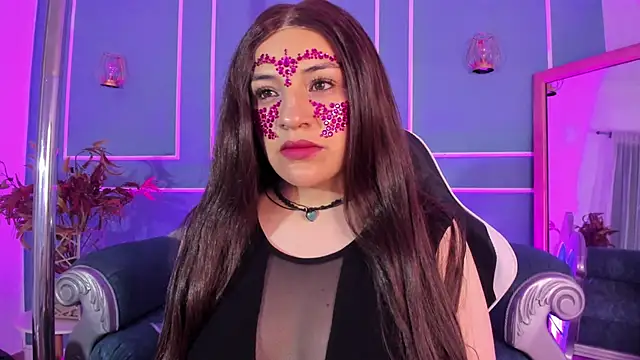 Snapshot of TaraTaylorr chatting on 10.17.25 TaraTaylorr online show from 10.17.25