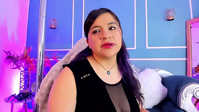 TaraTaylorr online show from 03.16.26